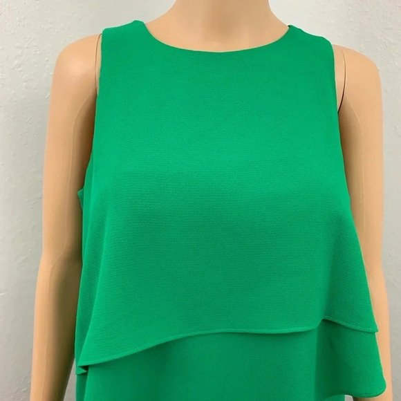 VINCE CAMUTO Kelly green blouse - Picture 5 of 7